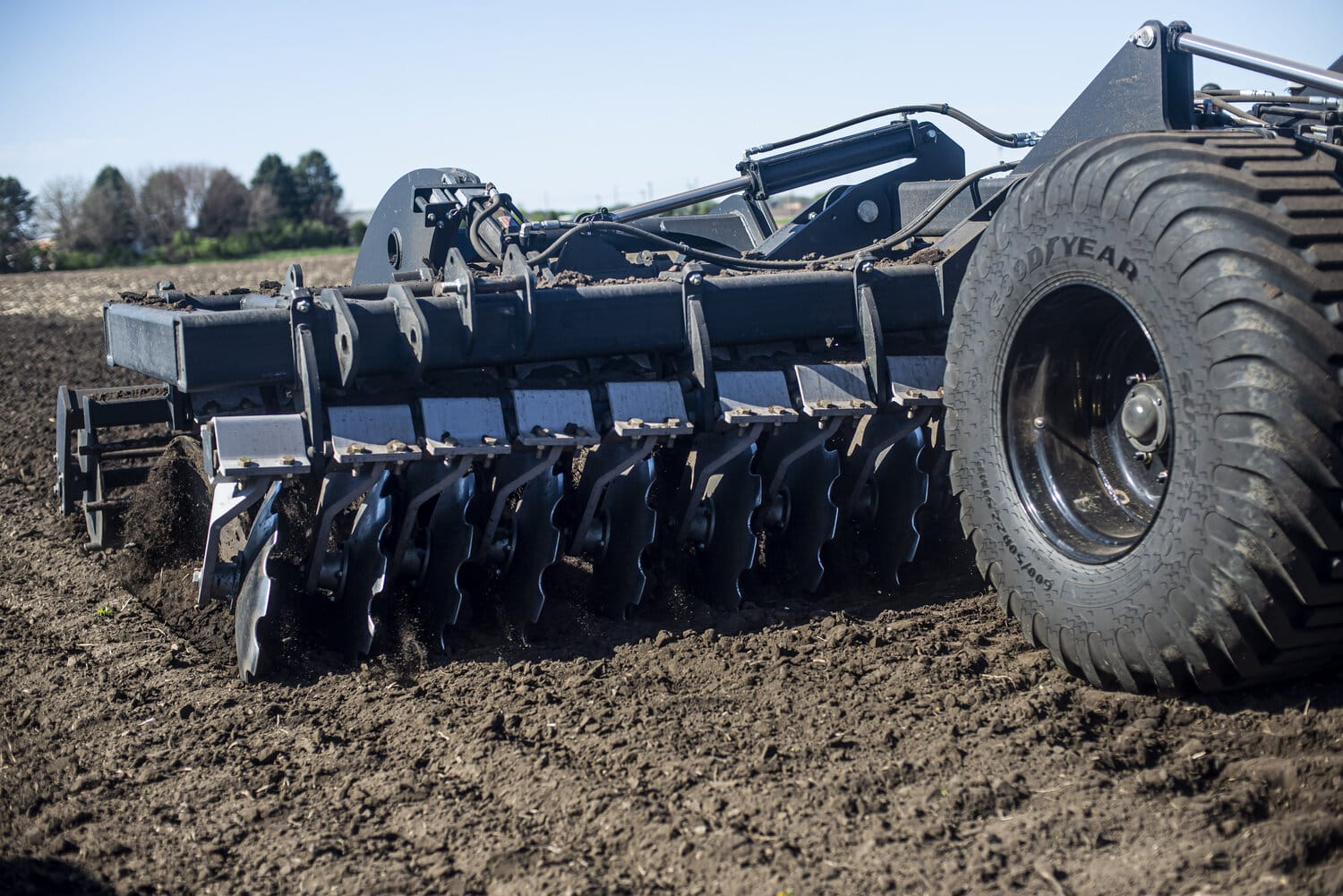 HI-Command Tillage